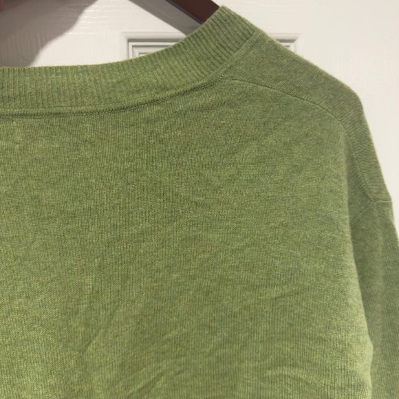 Rachel Zoe 100% Cashmere V-Neck Sweater Olive Green – Women's L - Picture 5 of 6